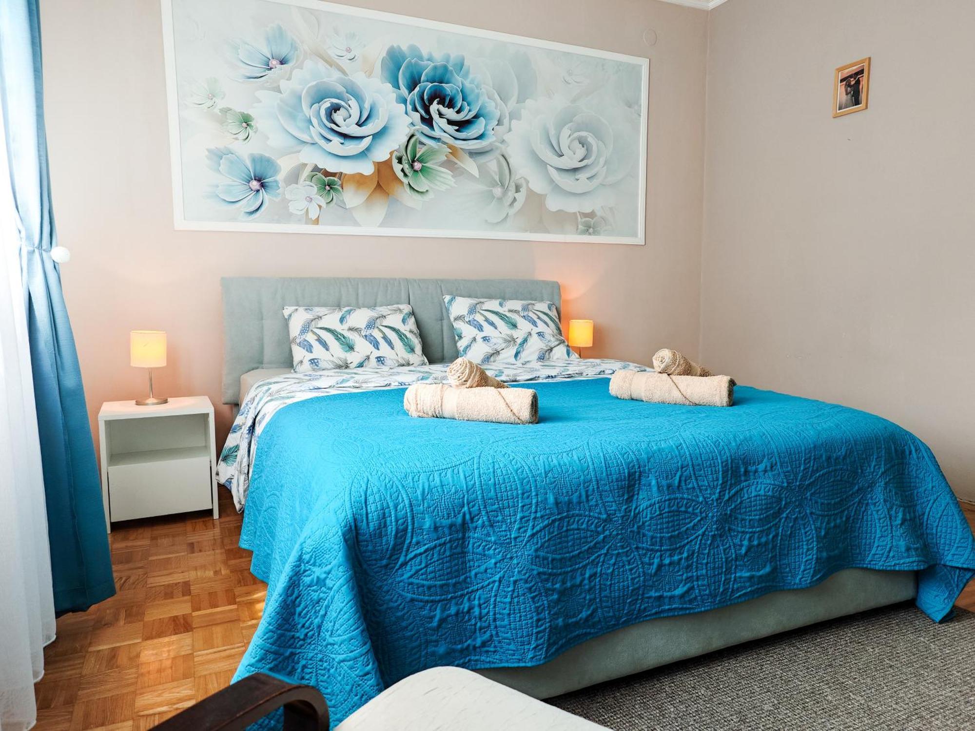 Apartman Julija Donji Milanovac Buitenkant foto