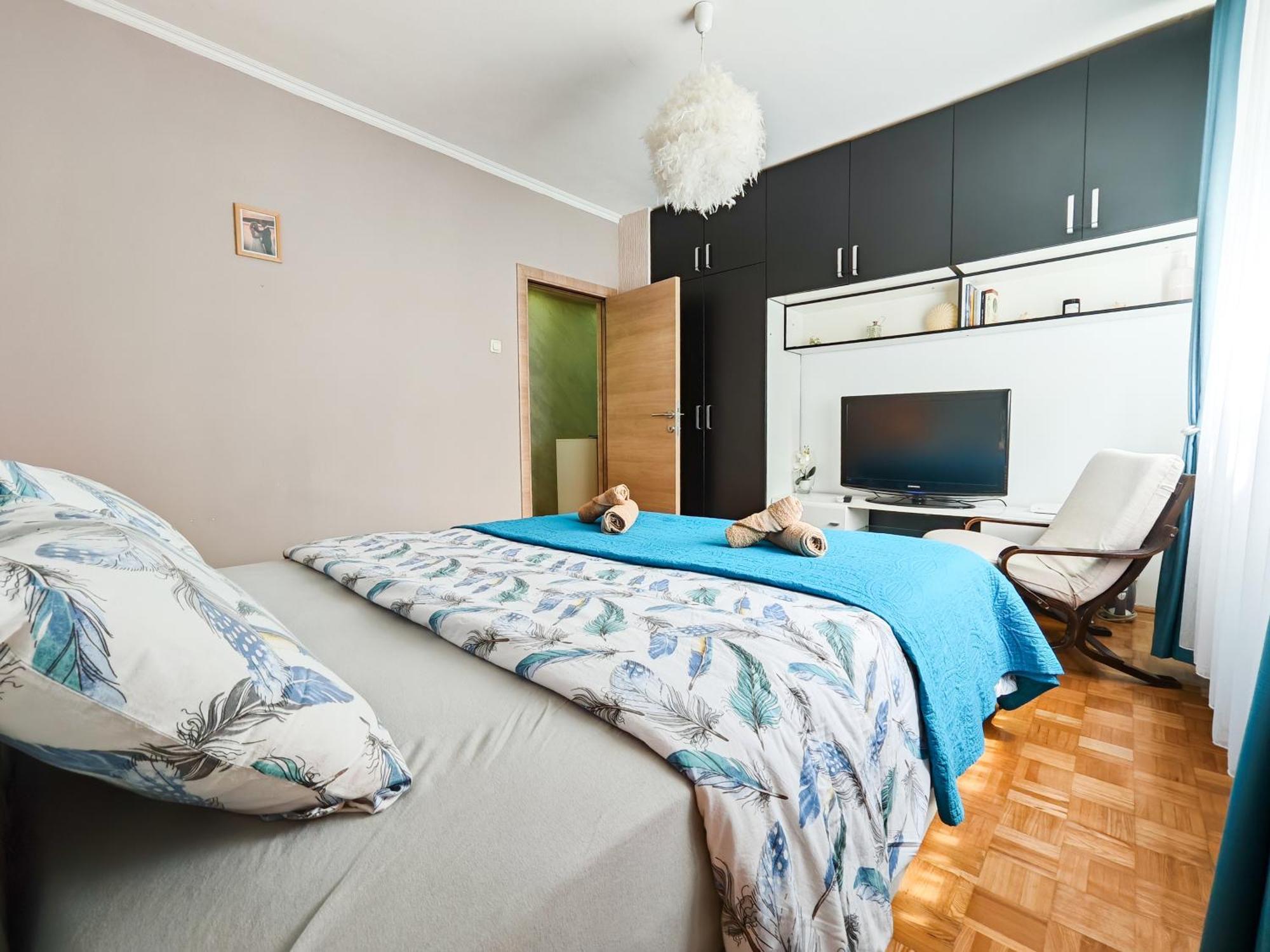 Apartman Julija Donji Milanovac Buitenkant foto